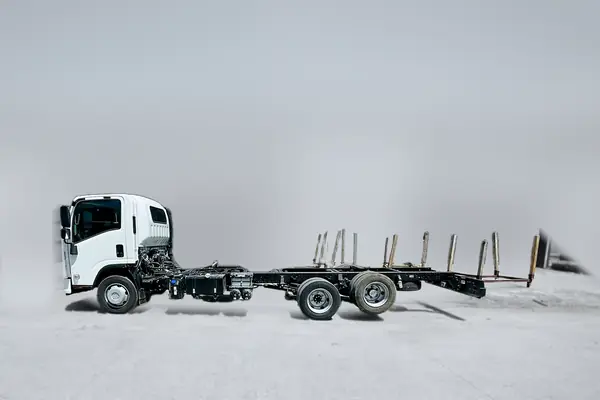 Isuzu · modificación de chasis